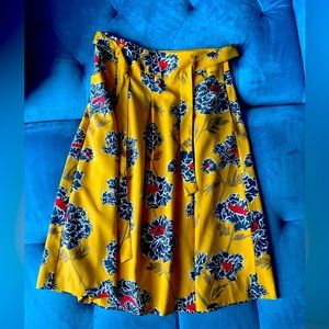 Mustard yellow Banana Republic skirt, midi length (size 0)